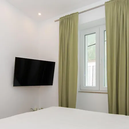 Casa Mia - Apartments & Suites Koper Buitenkant foto